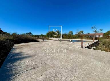 Zemljiste, Labin 1.402m² - 120.000 € | SveHrNekretnine
