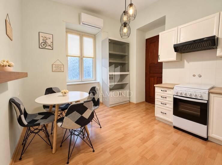 RIJEKA, ŠIRI CENTAR - 2SKL — fotografija 2