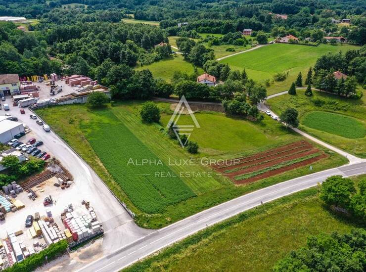 Istra, Pazin, poslovno zemljište 9.000 m² na prodaju — fotografija 2
