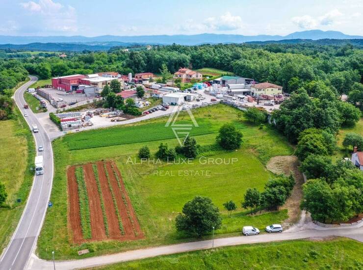 Istra, Pazin, poslovno zemljište 9.000 m² na prodaju — fotografija 4