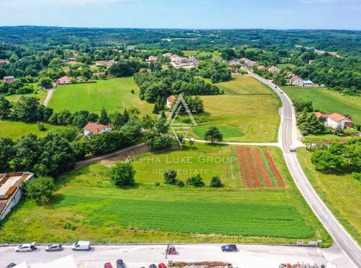 Istra, Pazin, poslovno zemljište 9.000 m² na prodaju — fotografija 5
