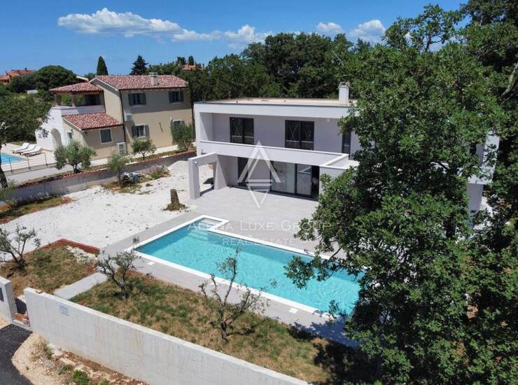 *Novogradnja* Elegantna vila na atraktivnoj lokaciji u blizini Pule — fotografija 6