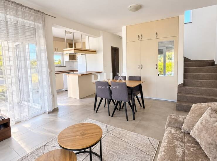 Zadar, Bokanjac, trosobni stan za najam, 120 m²