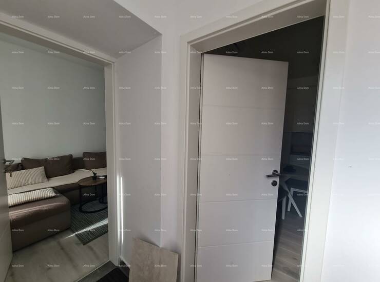 Prodaje se stan površine 55 m² u Puli, smješten u prizemlju manje stambe... — fotografija 6
