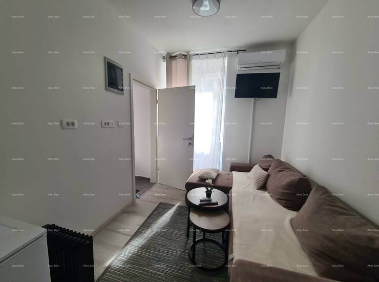 Prodaje se stan površine 55 m² u Puli, smješten u prizemlju manje stambe... — fotografija 8