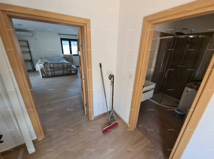 Blizina Medulina!
U ponudi je duplex kuća s bazenom.
Na parceli od 440 m2 ... — fotografija 5