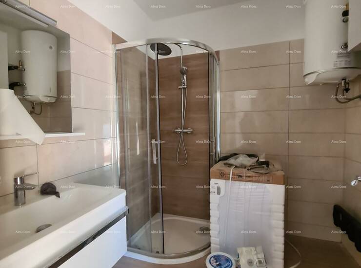 Blizina Medulina!
U ponudi je duplex kuća s bazenom.
Na parceli od 440 m2 ... — fotografija 6