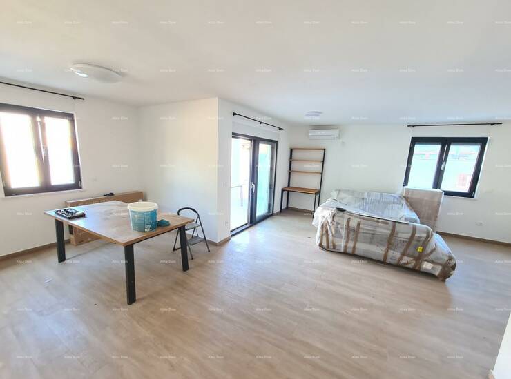 Blizina Medulina!
U ponudi je duplex kuća s bazenom.
Na parceli od 440 m2 ... — fotografija 7