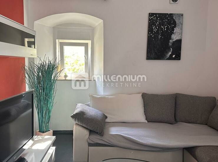 Kostrena, 59m2, balkon, parking — fotografija 2