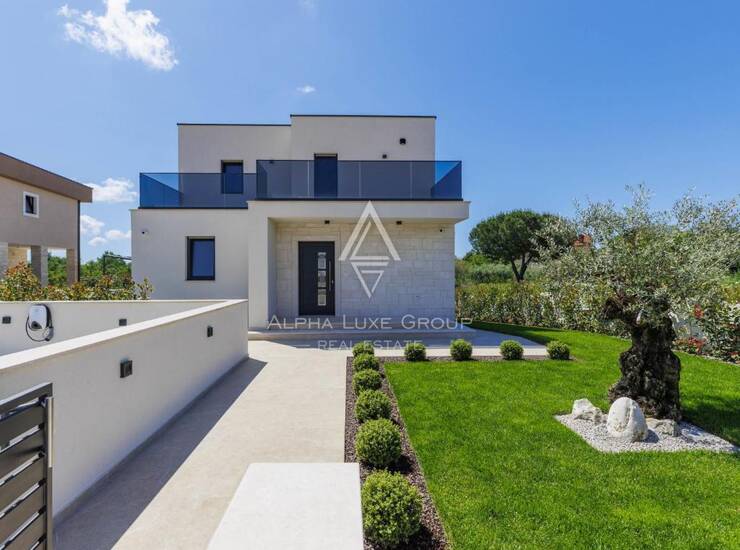 Istra, Poreč, luksuzna moderna vila s bazenom i spa — fotografija 4