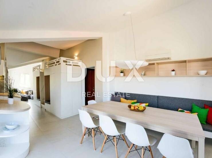 Otok Krk, Vantačići, mansarda, 118 m2, 200 m od mora