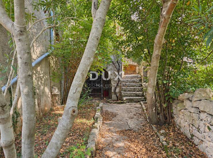 Otok Krk, Kornić, kamena kuća u nizu, 60 m2, okućnica, garaža — fotografija 2