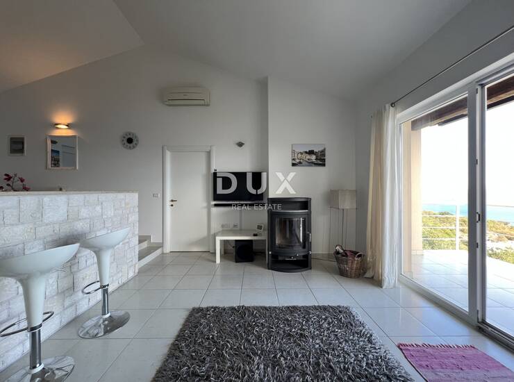 Istra, Rabac, trosoban stan, 93 m2, terasa, vrt, pogled — fotografija 5