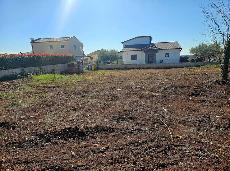 Ekskluziva | Atraktivno građevinsko zemljište 904 m² u Kašteliru... — fotografija 2