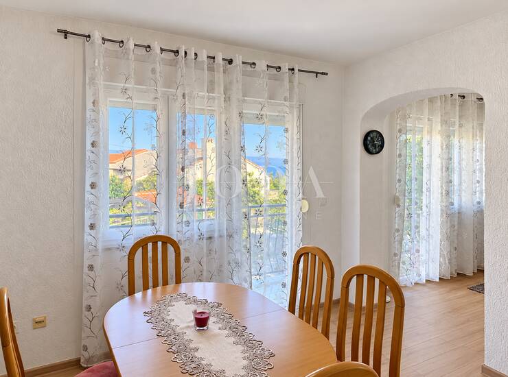 Pobri, Opatija - dvosobni stan s dodatnim tavanskim prostorom — fotografija 6