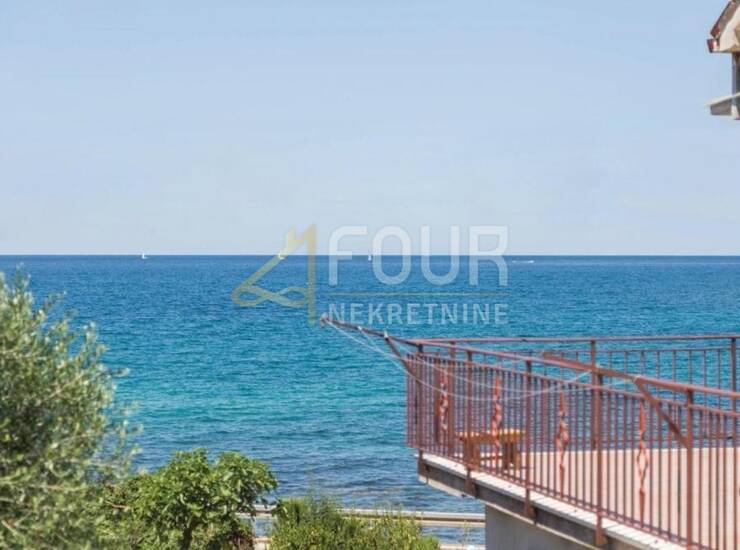 Istra, Umag - okolica, kamena kuća 2. red do mora — fotografija 5