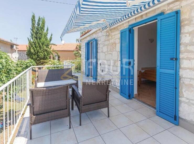 Istra, Umag - okolica, kamena kuća 2. red do mora — fotografija 6