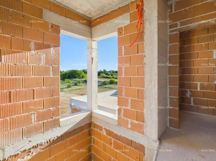Na prodaju je moderna vila u izgradnji, smještena na iznimno atraktivnoj l... — fotografija 10