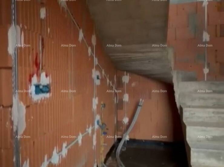ŠIŠAN – DVOJNI OBJEKT, ODLIČNA INVESTICIJSKA PRILIKA

Na prodaju su dv... — fotografija 5
