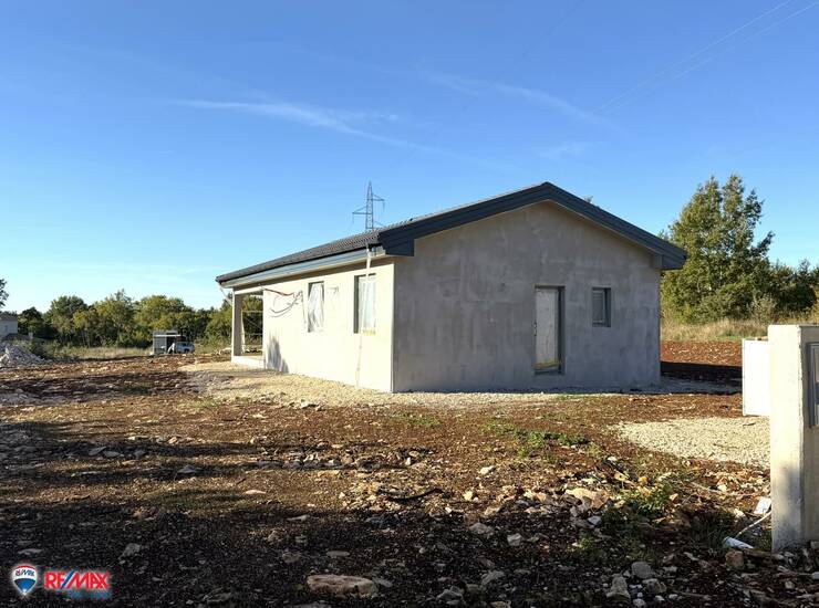 ISTRA, LABIN, NOVOGRADNJA BLIZU SVIH SADRŽAJA — fotografija 2