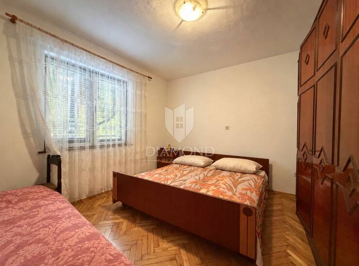 Labin, okolica, kuća s potencijalom u zelenom okruženju — fotografija 3
