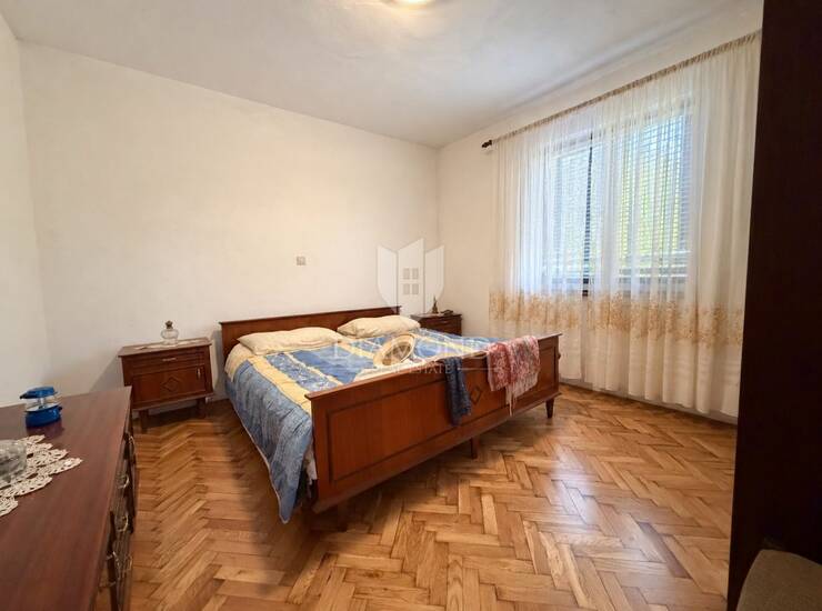 Labin, okolica, kuća s potencijalom u zelenom okruženju — fotografija 5