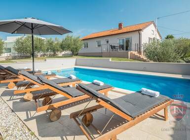 Kuća, Poreč 140m² - 550.000 € | SveHrNekretnine