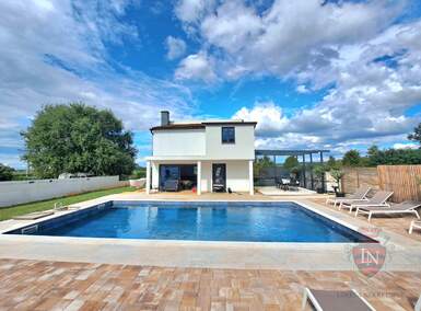 Kuća, Poreč 130m² - 530.000 € | SveHrNekretnine