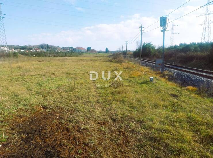 Istra, Pula, zemljište, 9.500 m², gospodarska namjena