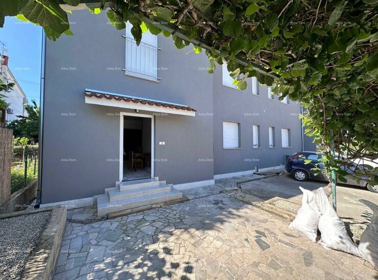 Valdebek! Kuća s dozvolom za gradnju ukupno 4 stana !
U ponudi je samostoj... — fotografija 3
