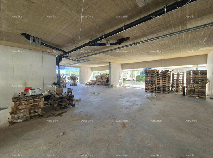 Pula!
U ponudi je stan na 4. katu višestambene zgrade s liftom. Stan se sa... — fotografija 4