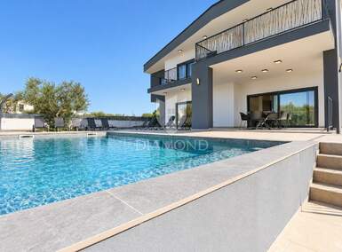 Kuća, Vodnjan 289m² - 1.300.000 € | SveHrNekretnine