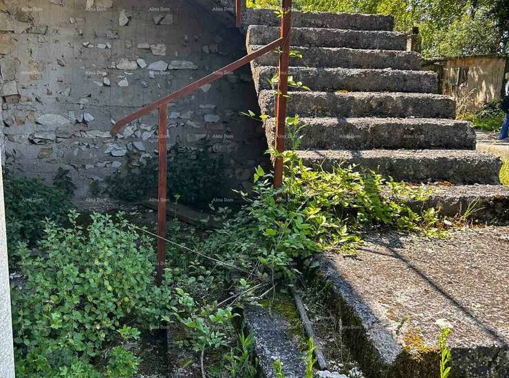 Prodaje se kuća , staja i zemljište, blizina Barbana.
Kuća se sastoji od... — fotografija 10