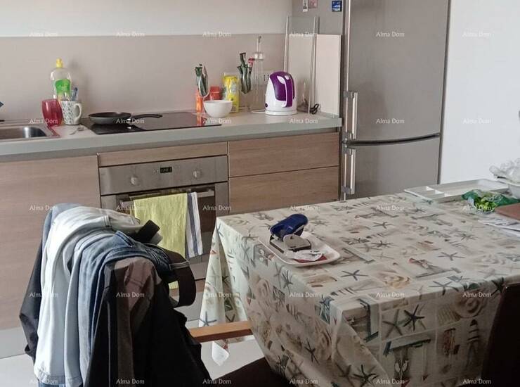 Prodaje se kuća u Banjolama. Kuća na 4 etaže, 66m2, 1994 građena.
Od ul... — fotografija 9