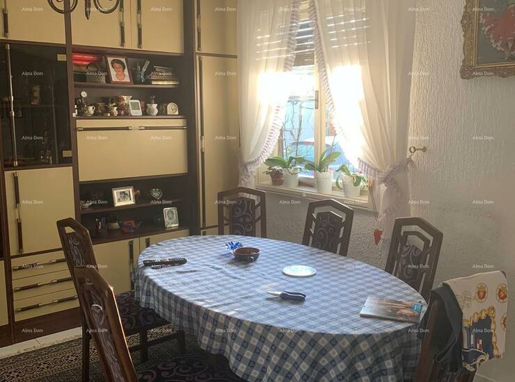 U ponudi je kuća prizemnica koja ima 100 m2 stambenog prostora, ljetnu kuh... — fotografija 3