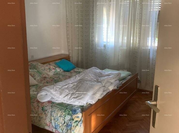 U ponudi je kuća prizemnica koja ima 100 m2 stambenog prostora, ljetnu kuh... — fotografija 6