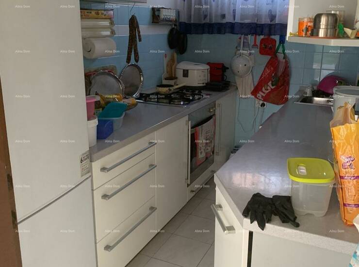 U ponudi je kuća prizemnica koja ima 100 m2 stambenog prostora, ljetnu kuh... — fotografija 9
