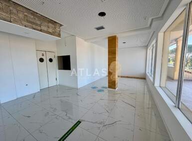 Poslovni prostor Malinska, Malinska-Dubašnica 244m² - 3.800 € | SveHrNekretnine