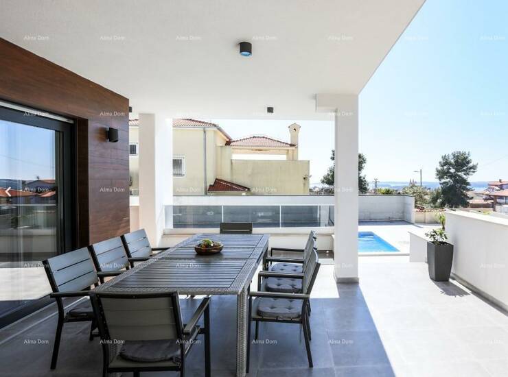 Na prodaju je luksuzna vila u Medulinu, ukupne stambene površine 340 m², ... — fotografija 3