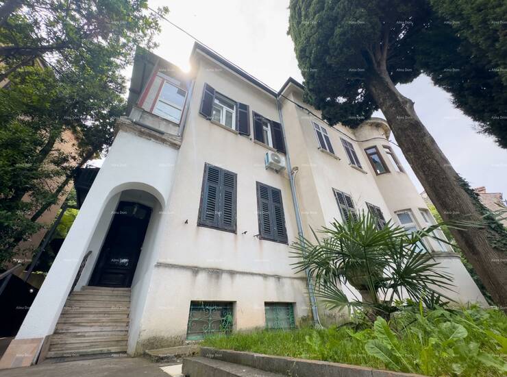 Na prodaju je stan površine 120 m², smješten na prvom katu dobro održav... — fotografija 3