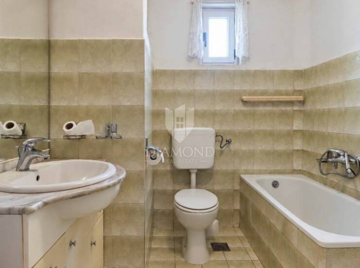 Rovinj, stan na zavidnoj lokaciji sa loggiom i vrtom — fotografija 5