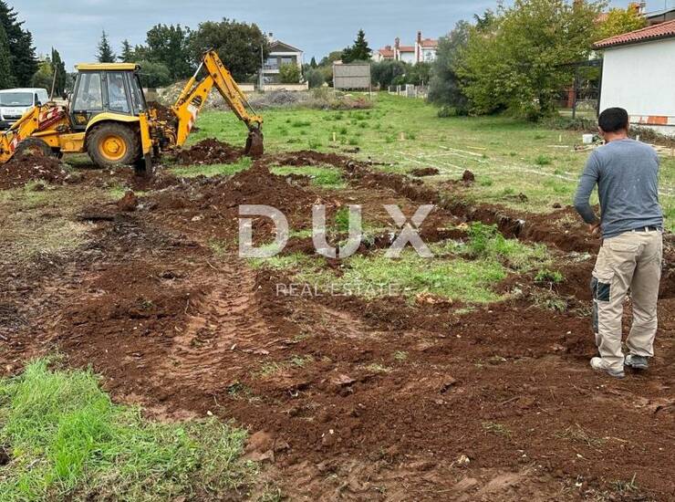 Istra, Peroj, građevinsko zemljište, 600 m2, s dozvolom — fotografija 4