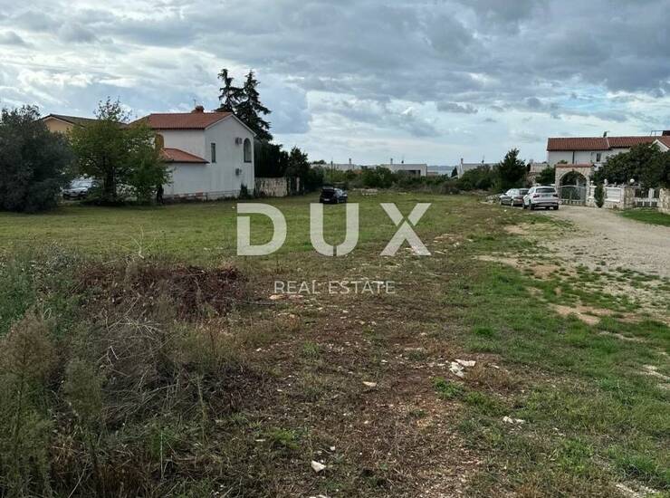 Istra, Peroj, građevinsko zemljište, 600 m2, s dozvolom — fotografija 6