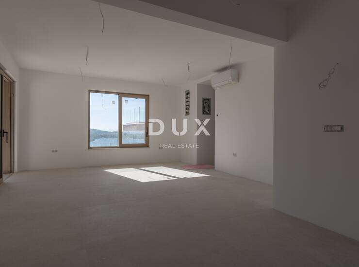 Dalmacija, Primošten, trosobni stan, 112,82 m², vrt — fotografija 3