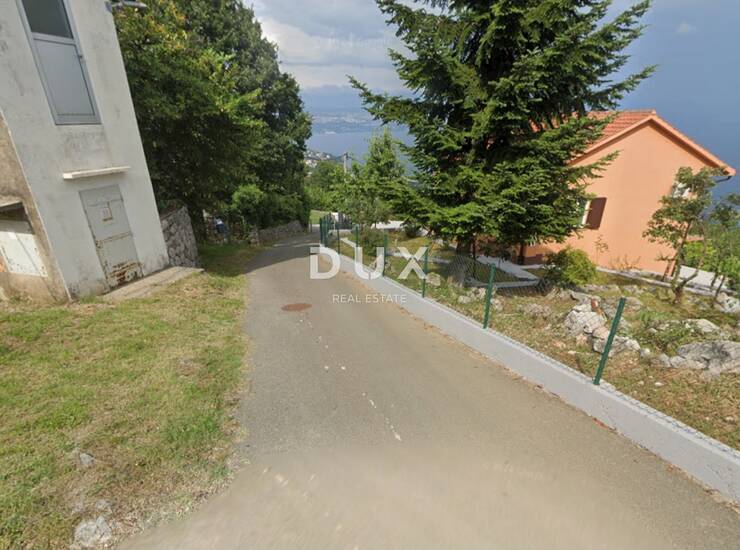 Lovran, zemljište 2090m2, panoramski pogled na more  — fotografija 3