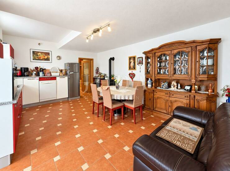 Novi Vinodolski, stan u blizini mora — fotografija 2