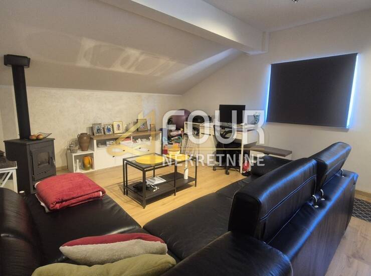 Najam, Klana, 1s+db, 50m2, balkon — fotografija 2