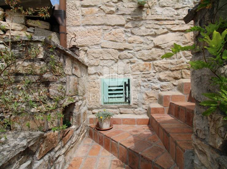 Svetvinčenat, renovirana mediteranska kamena kuća — fotografija 2