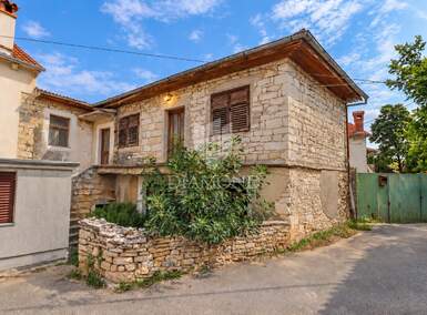 Kuća, Kanfanar 180m² - 104.000 € | SveHrNekretnine