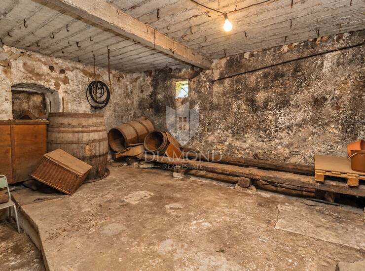 Kanfanar, kamena kuća od 180 m² po neponovljivoj cijeni! — fotografija 6